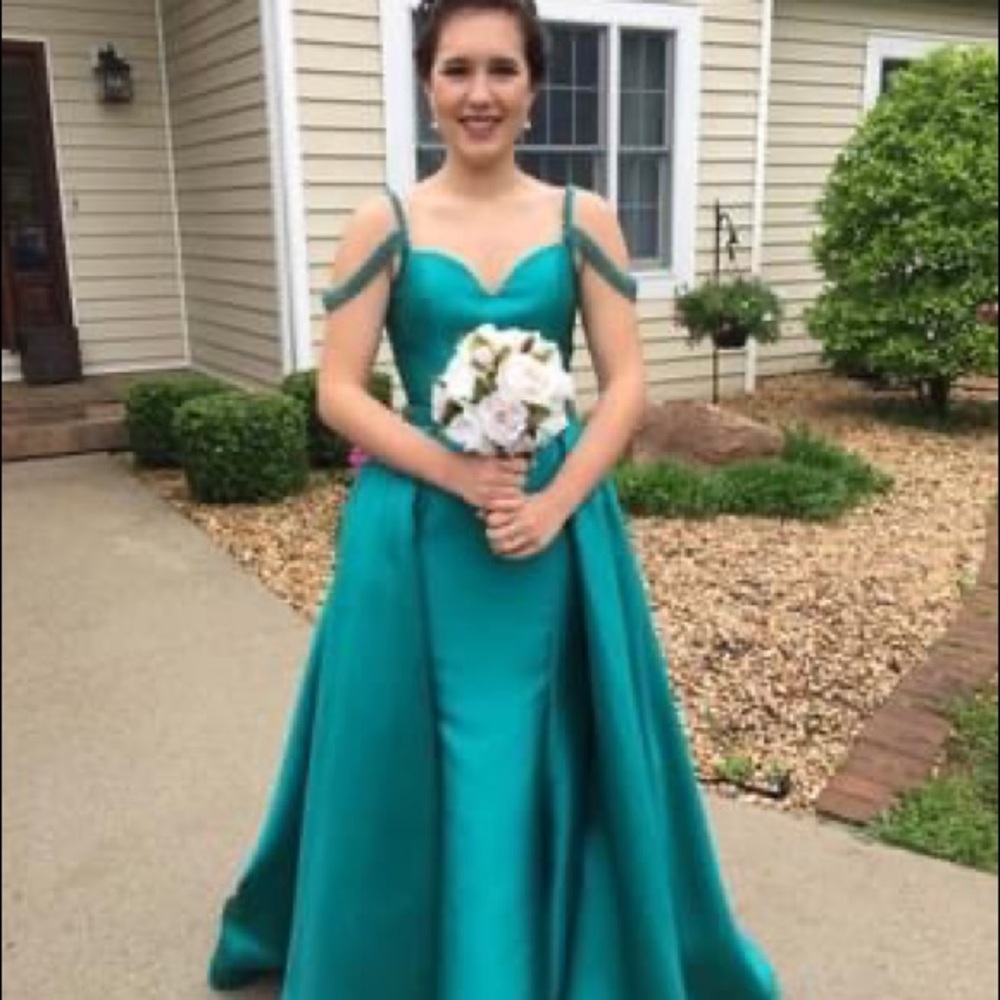 Custom Prom dress - Picture 2 of 2